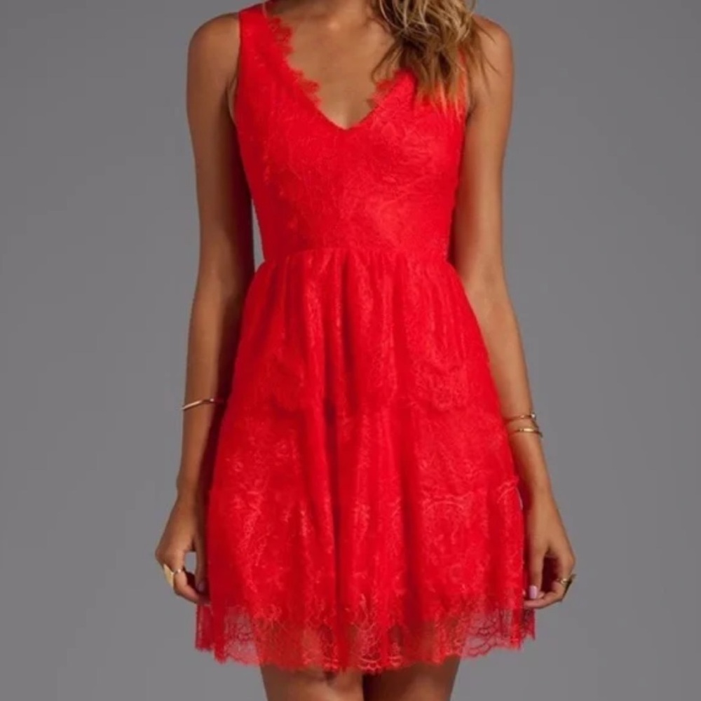 BCBG MAXAZRIA Willa Bright Poppy Lace Cocktail Dress